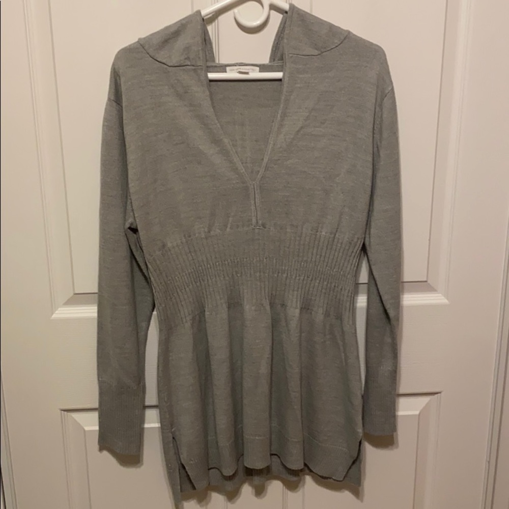 New York & Company gray sweater